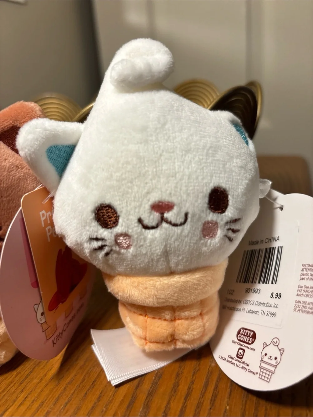2 Dan Dee scented kitty comes nwt